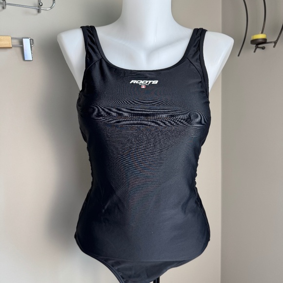 Roots Swimwear Women's One Piece Basic Swimsuit‎ Black 10 Beach Pool Competitive - Picture 1 of 14